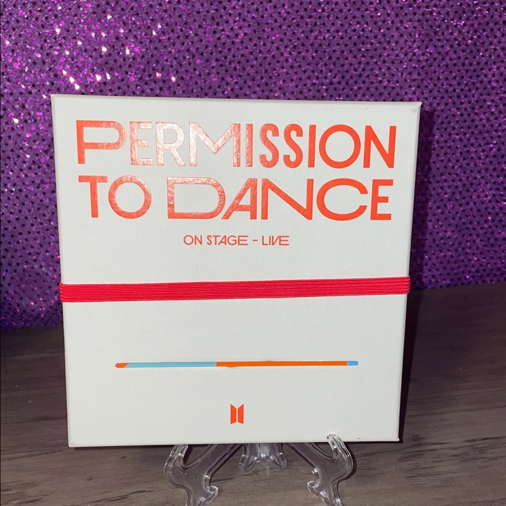 Permission to Dance on stage live Album - Picture 1 of 13